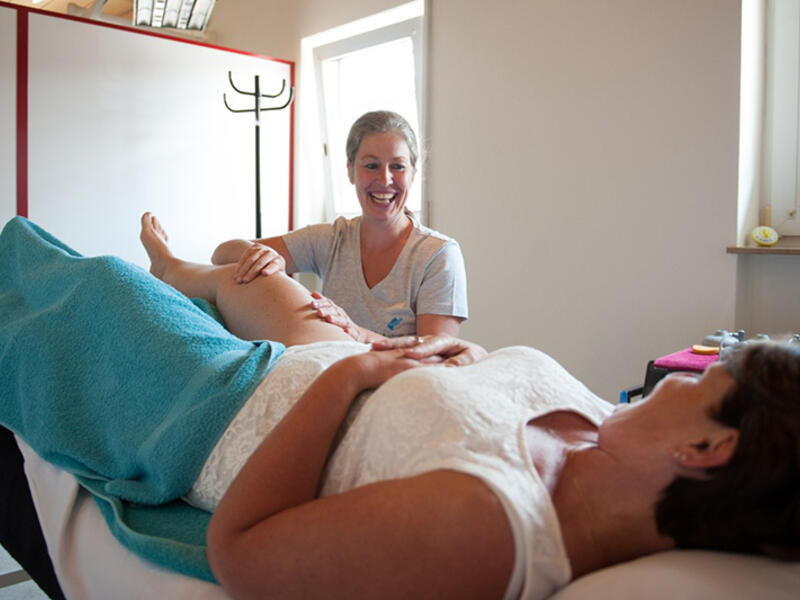 Behandlung des Knies